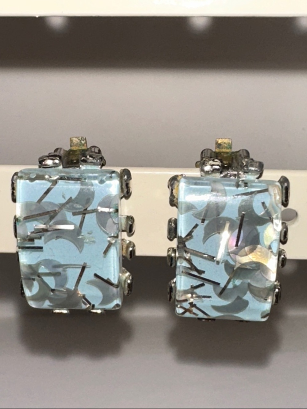 Vintage Mid Century Moon Confetti‎ Lucite Silver Tone Rectangle Clip-On Earrings